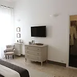 Dimi House Bed & Breakfast