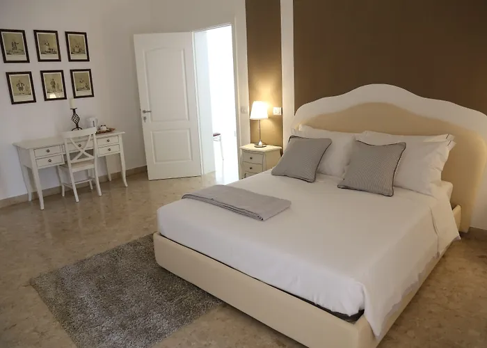 Dimi House Bed & Breakfast 4*