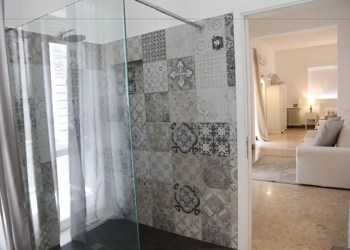 Dimi House Bed & Breakfast 4*