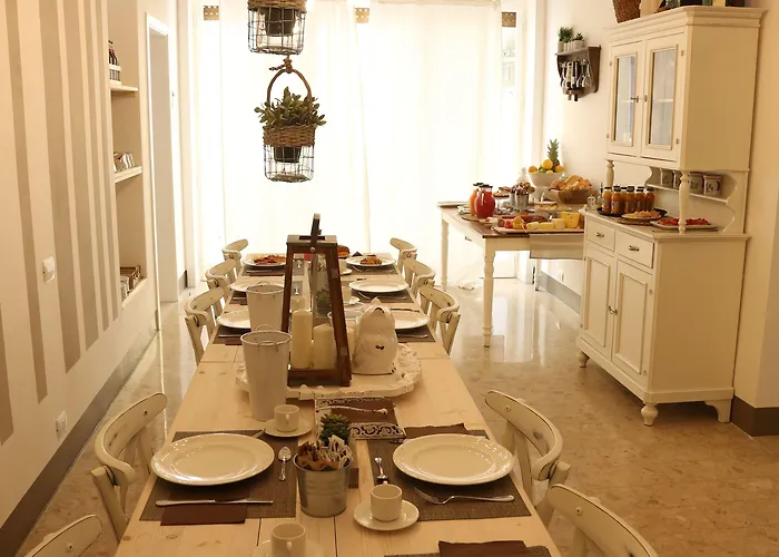 Dimi House Bed & Breakfast 4*