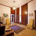 Bed & Breakfast Dimi House 4*