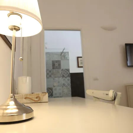 Alojamento de Acomodação e Pequeno-almoço Dimi House Lecce