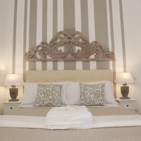 Alojamento de Acomodação e Pequeno-almoço Dimi House 4*