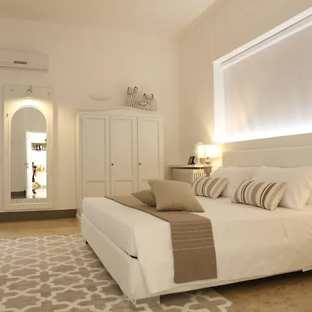 Dimi House Alojamento de Acomodação e Pequeno-almoço Lecce