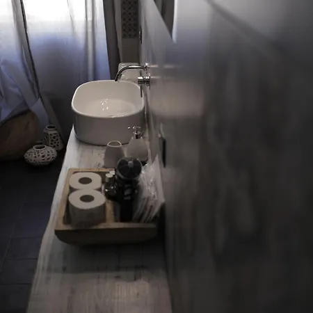 Dimi House Bed and Breakfast Λέτσε
