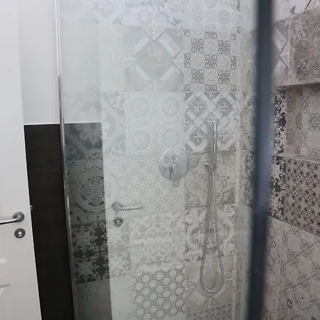 Bed and Breakfast Dimi House 4*