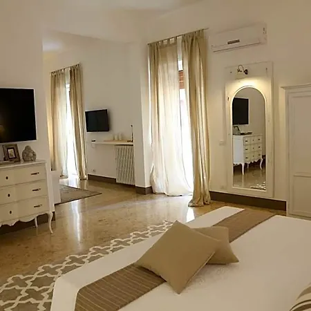 Dimi House Bed and breakfast 4*