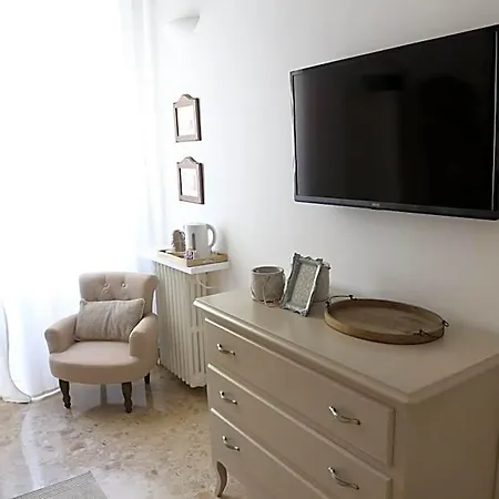 Dimi House Couette-café