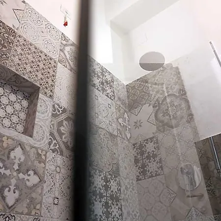 Dimi House Couette-café 4*