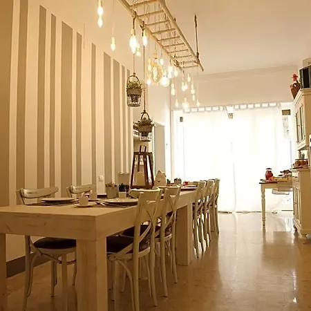 Bed and breakfast Dimi House 4*