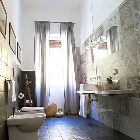 Dimi House Bed and breakfast