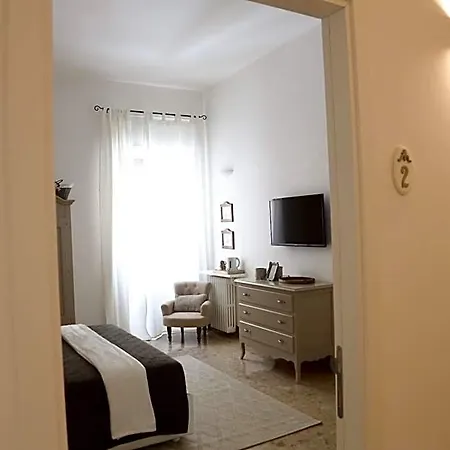 לינה וארוחת בוקר Dimi House לצ'ה