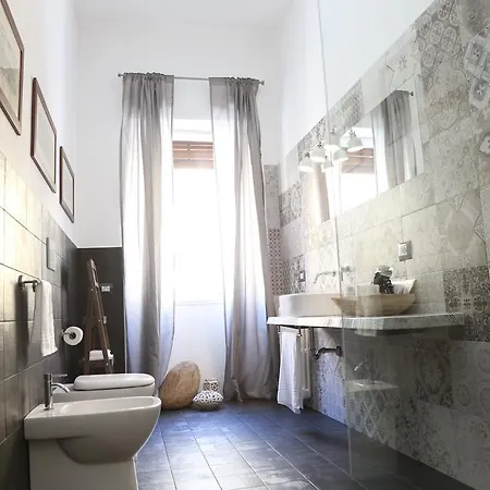 Dimi House